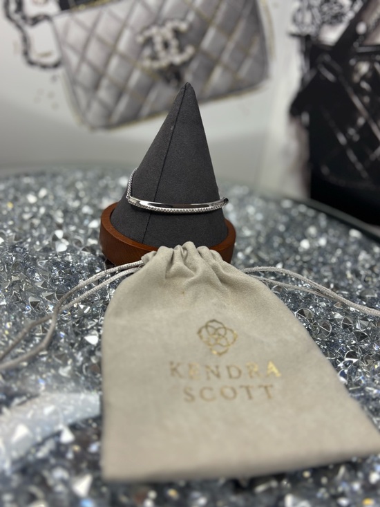 Kendra Scott Jewelry - Kendra Scott Silver Textured Bangle Bracelet